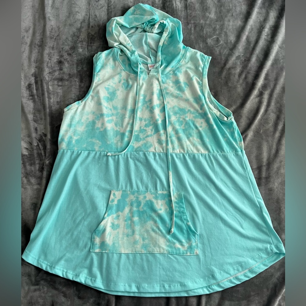 Women’s hooded tank top
